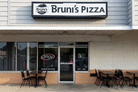 Bruni's Pizza in Hammonton, NJ